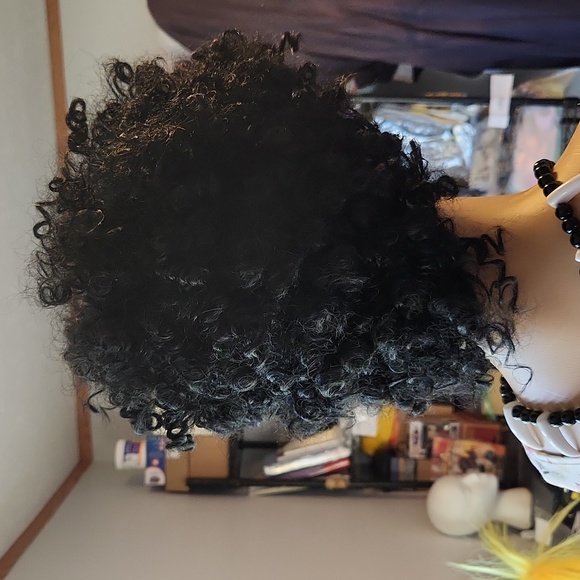 Doremi Hair Wig ☆ Short Black Coil-Out Curly wig ☆ New in Bag ☆ Classy ☆ Cute - Picture 4 of 12